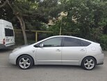 Toyota Prius-4