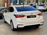 Hyundai Accent-12