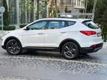 Hyundai Santa Fe-10