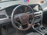 Hyundai Sonata-6
