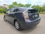 Toyota Prius-10
