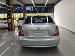 Hyundai Accent-5
