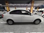 Hyundai Accent-7