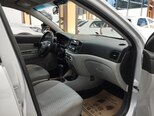Hyundai Accent-11