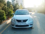 Nissan Sunny-1