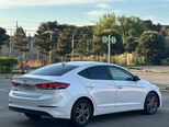 Hyundai Elantra-4