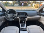 Hyundai Elantra-12