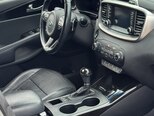Kia Sorento-11