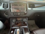 Volkswagen Touareg-11