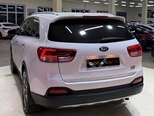 Kia Sorento-13