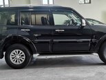 Mitsubishi Pajero-7