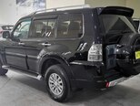Mitsubishi Pajero-3