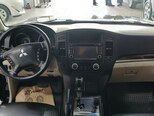 Mitsubishi Pajero-11