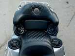 Harley-Davidson FLHX Street Glide-10