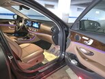 Mercedes E 300 de-12