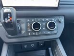 Land Rover Defender-14