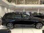 BMW X7-7