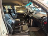 Toyota Land Cruiser Prado-11