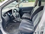 Nissan Tiida-11