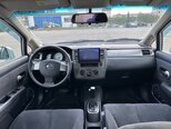 Nissan Tiida-10