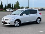 Nissan Tiida-6