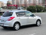 Nissan Tiida-22