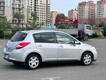 Nissan Tiida-21