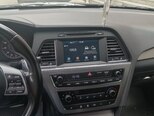 Hyundai Sonata-9