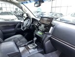 Toyota Land Cruiser-10