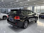 Toyota Land Cruiser-5