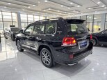 Toyota Land Cruiser-6