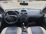Renault Megane-11