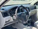 Hyundai Accent-11