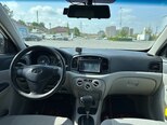 Hyundai Accent-10