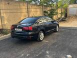 Volkswagen Jetta-15