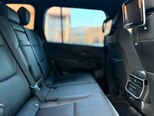 Toyota Land Cruiser-16