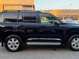 Toyota Land Cruiser-11