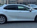 Toyota Camry-11