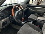 Toyota Land Cruiser Prado-11