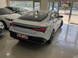 Hyundai Elantra-14