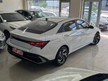 Hyundai Elantra-15