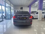 Hyundai Accent-7