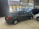 Hyundai Accent-16