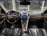 Hyundai Sonata-17