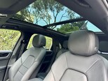Porsche Cayenne-11