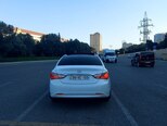 Hyundai Sonata-4