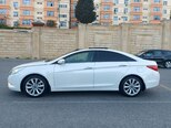 Hyundai Sonata-6