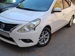 Nissan Sunny-12