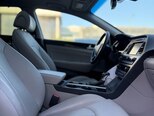 Hyundai Sonata-17