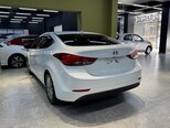 Hyundai Elantra-7